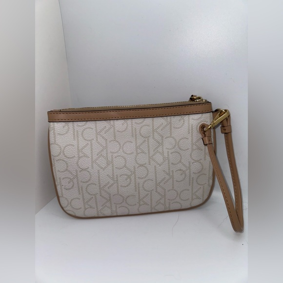 Calvin Klein Signature Coated Canvas Wristlet with tag - Picture 3 of 6